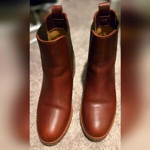 Nisolo Ana Go-To Heeled Chelsea Boot